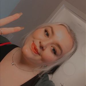 Meet your Posher, Delaney